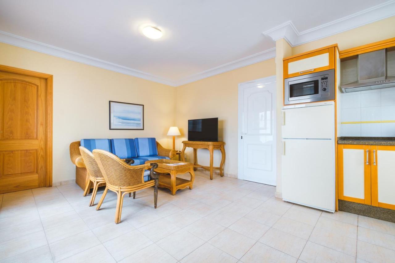 Apartamentos Livvo Coloradamar 플라야블랑카 외부 사진
