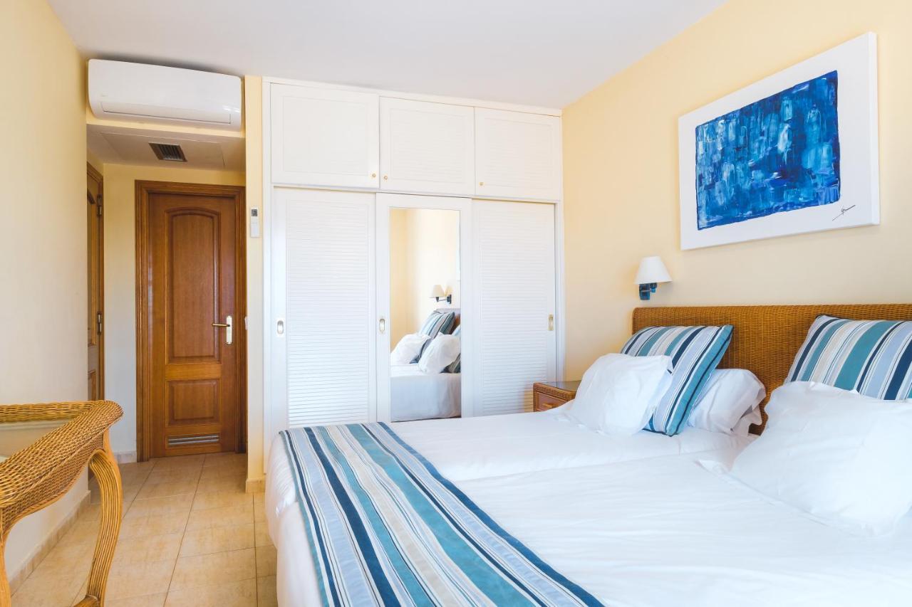 Apartamentos Livvo Coloradamar 플라야블랑카 외부 사진